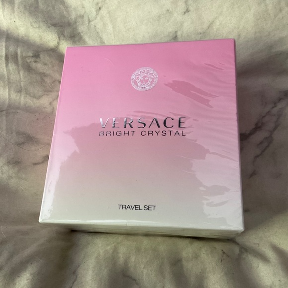 Versace Bright Crystal Travel Set - Picture 2 of 4